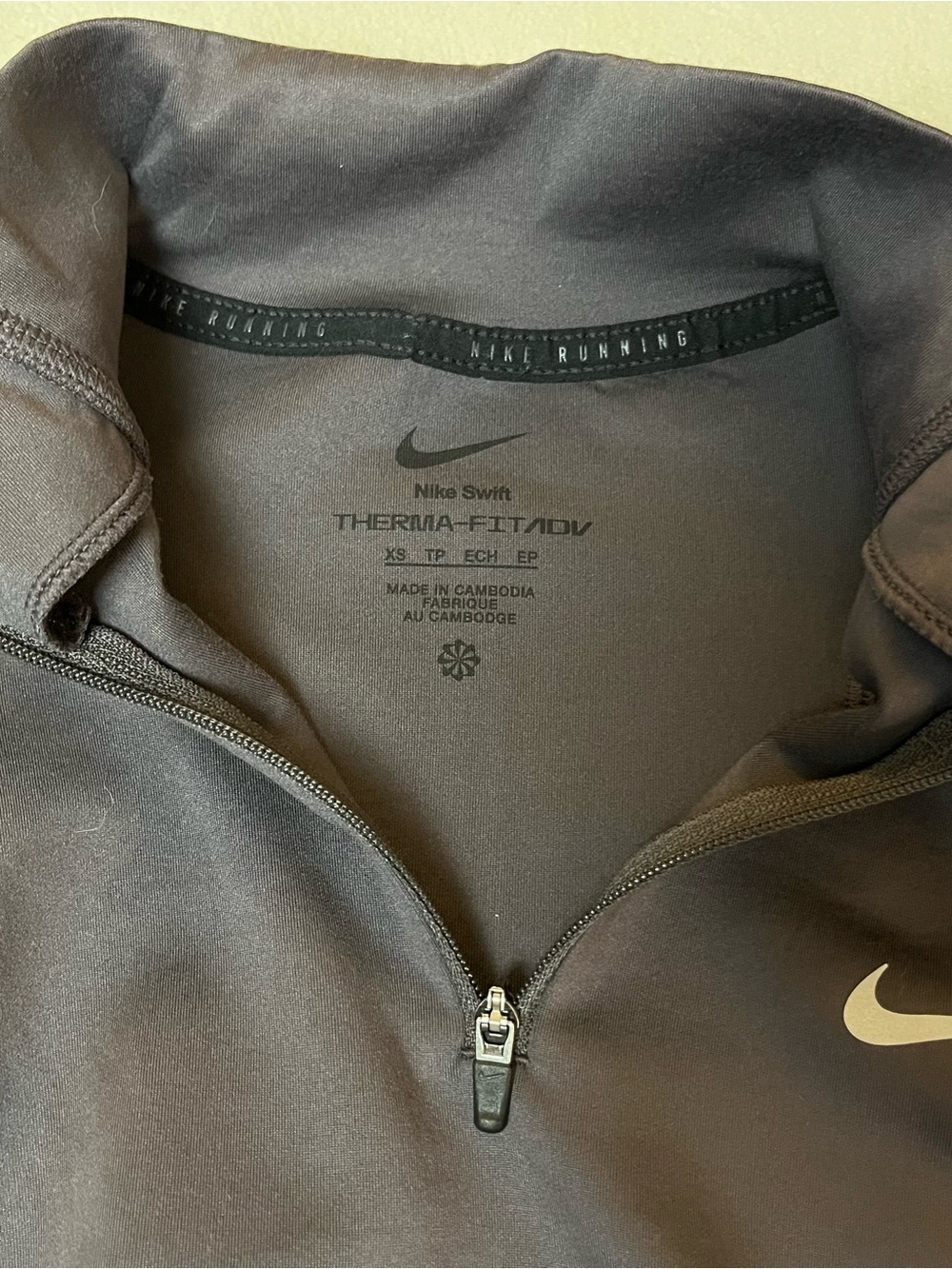 Nike Grey Therma-Fit ADV Women's Long-Sleeve Half-Zip Performance Top - Picture 8 of 12